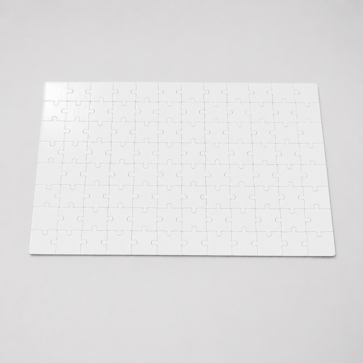 Balta 30 x 20 cm puzle ar 120 gabaliem sublimācijas apdrukai uz pelēka studijas fona