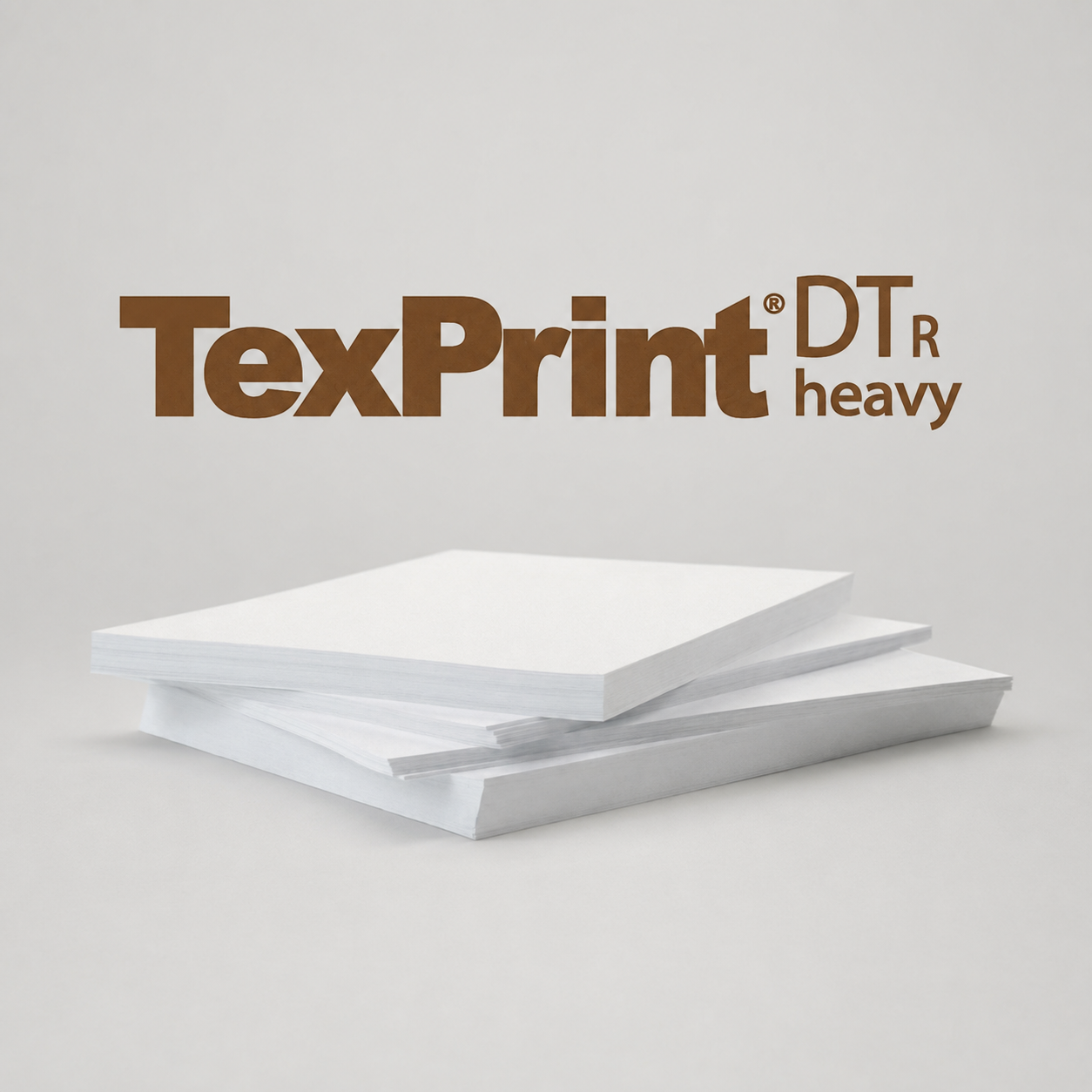 TexPrint DT-R Heavy A4 sublimācijas papīrs uz gaiši pelēka studijas fona